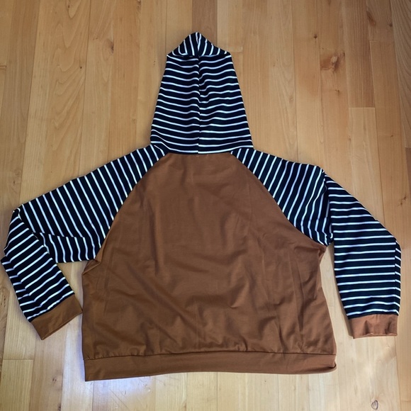 HOODIE - Picture 4 of 4